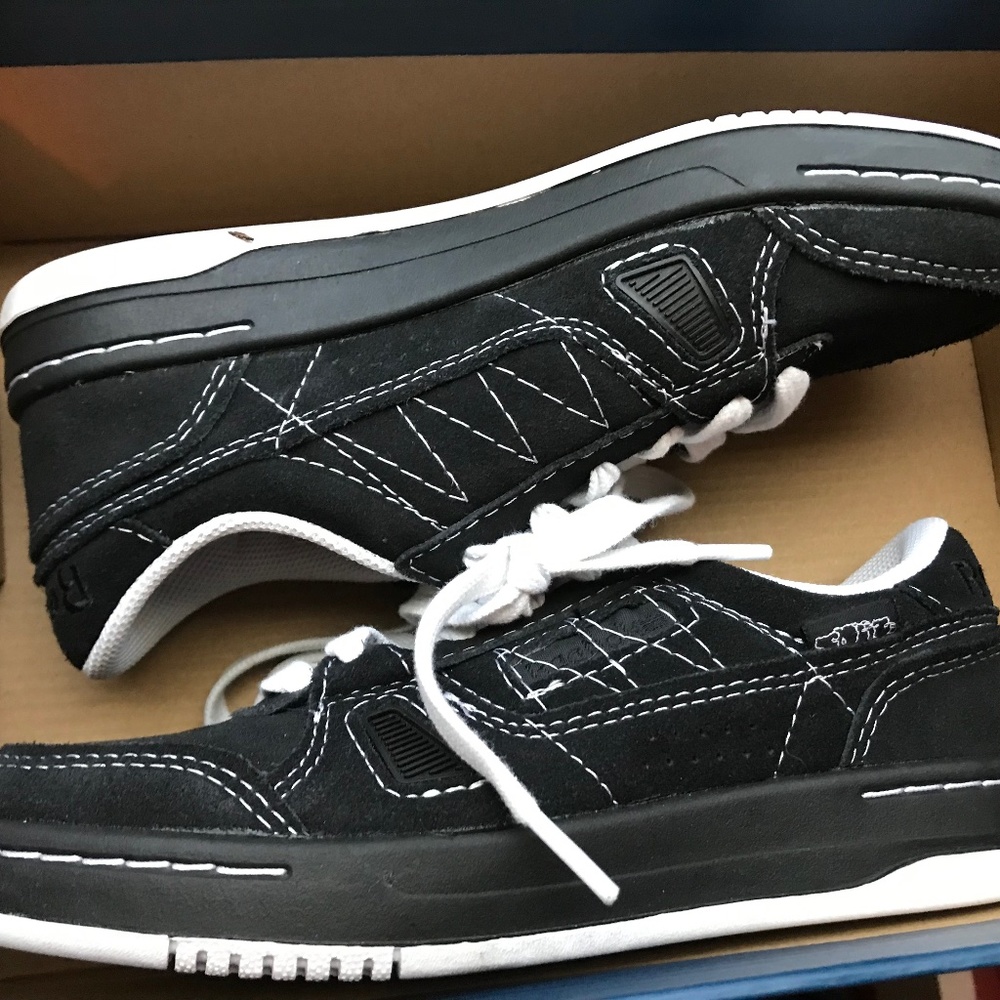 Reebok LT Court SNEEZE Black White